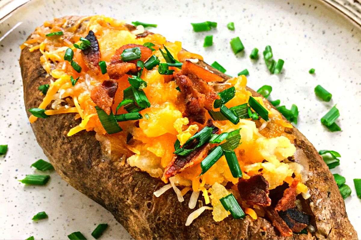 Loaded Stuffed Baked Potatoes - wellnesssleuth