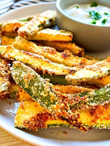 BAKED ZUCCHINI FRIES WITH A GREEK YOGURT DIPPING SAUCE