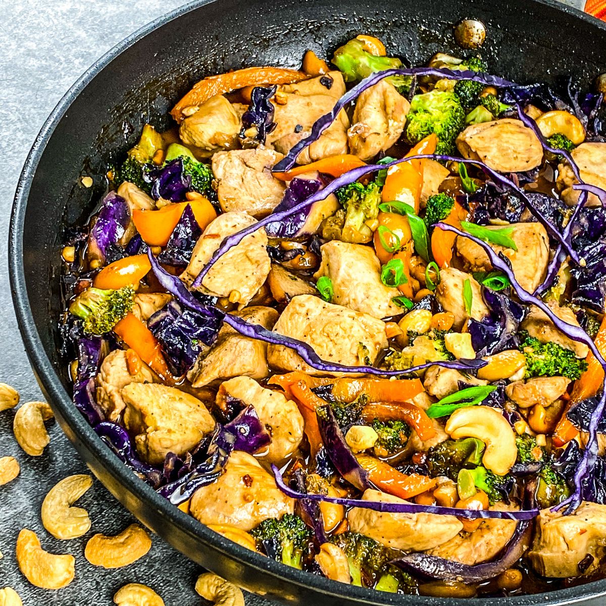 Low Carb Chicken & Red Cabbage Stir Fry