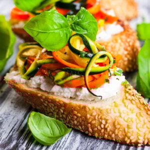 Zucchini, Carrot, and Cheese Bruschetta i